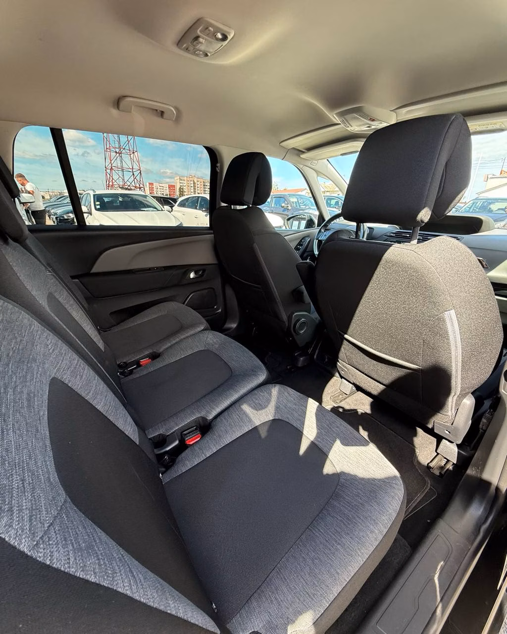 Citroen C4 Grand Spacetourer фото 13
