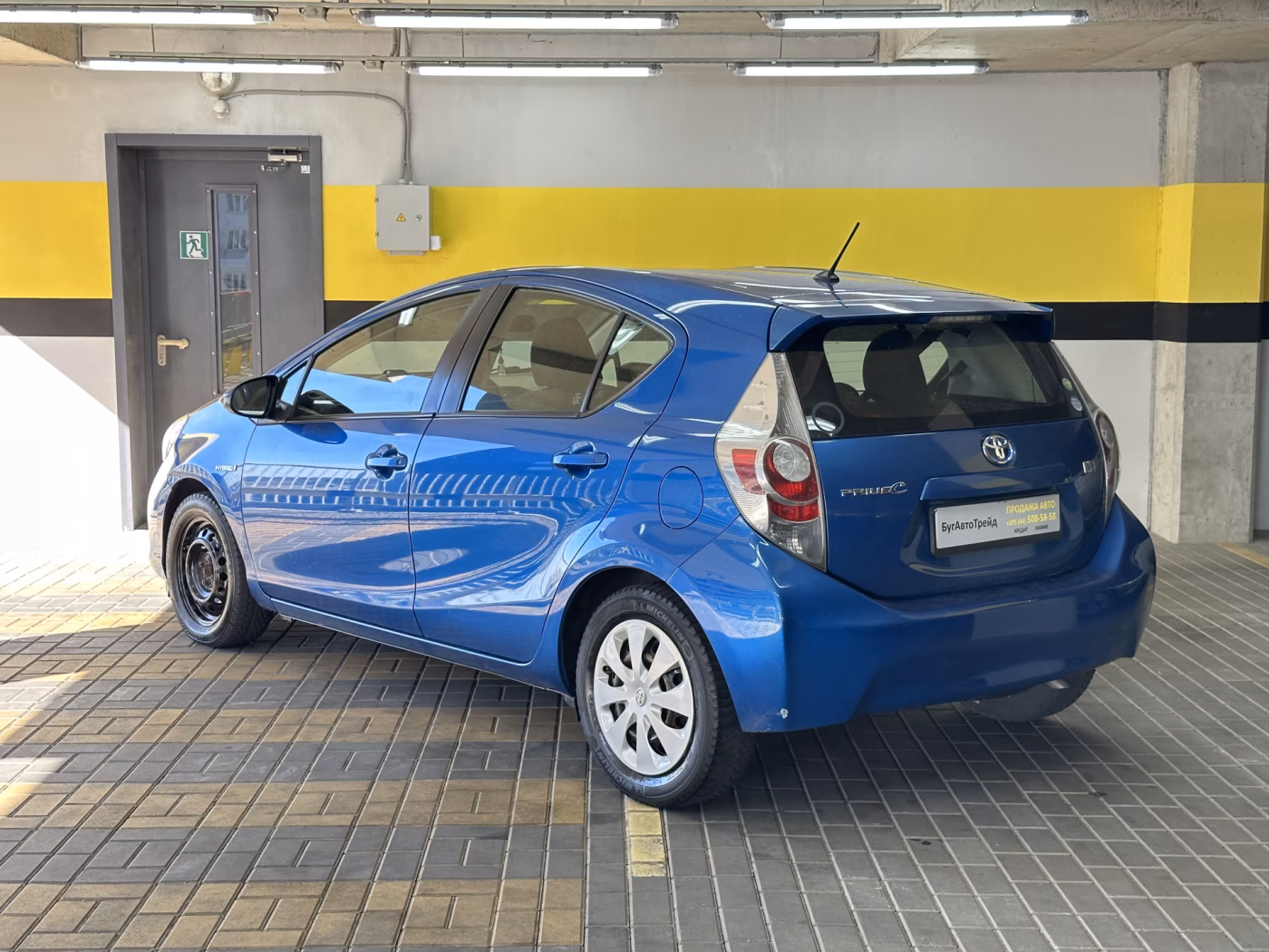 Toyota Prius C фото 5