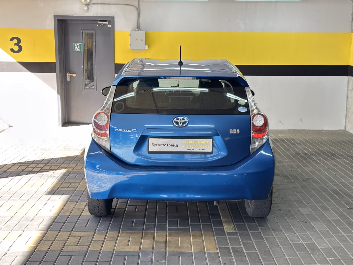 Toyota Prius C фото 6
