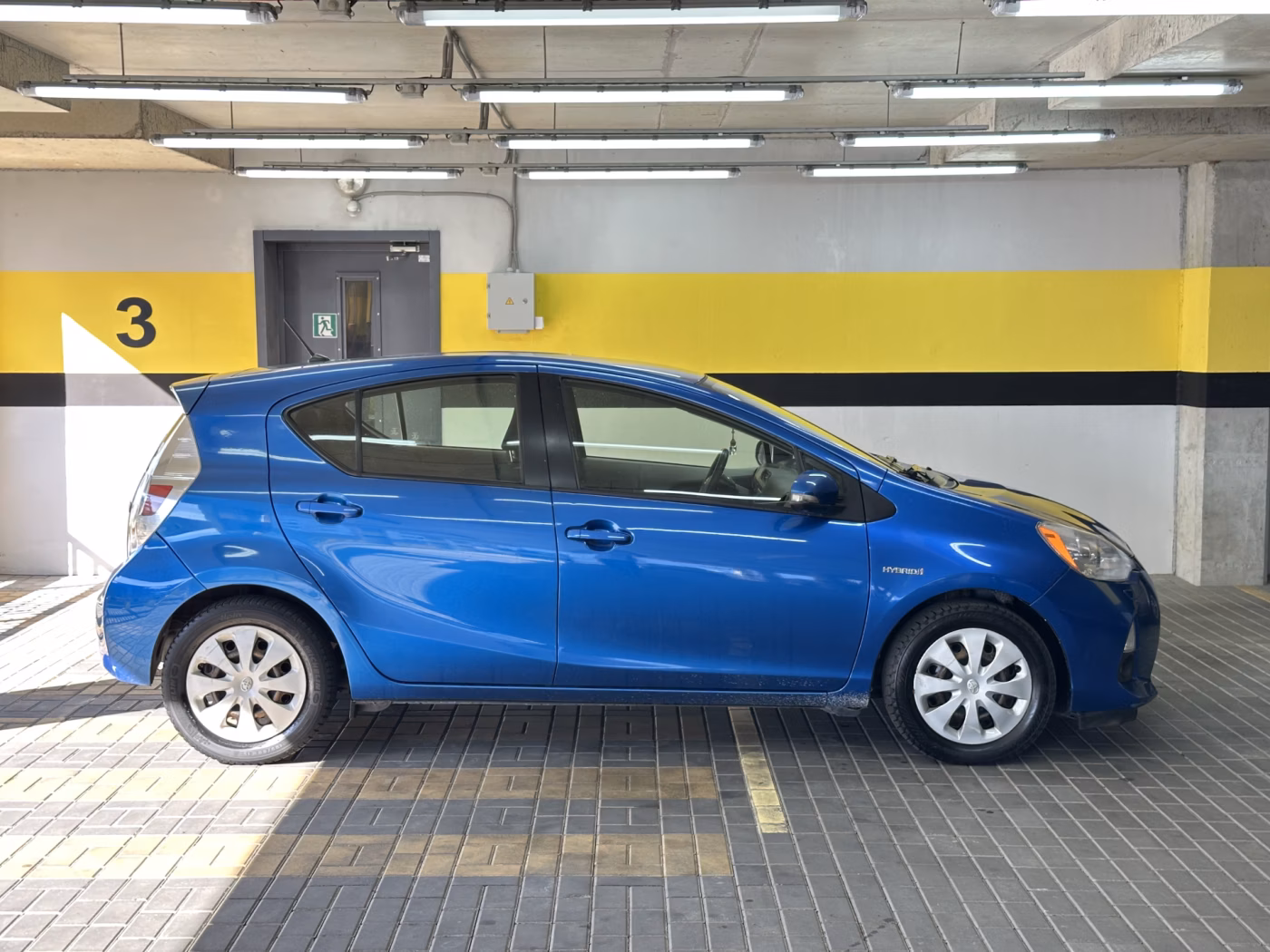 Toyota Prius C фото 8
