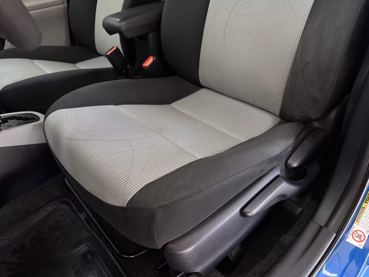 Toyota Prius C фото 18