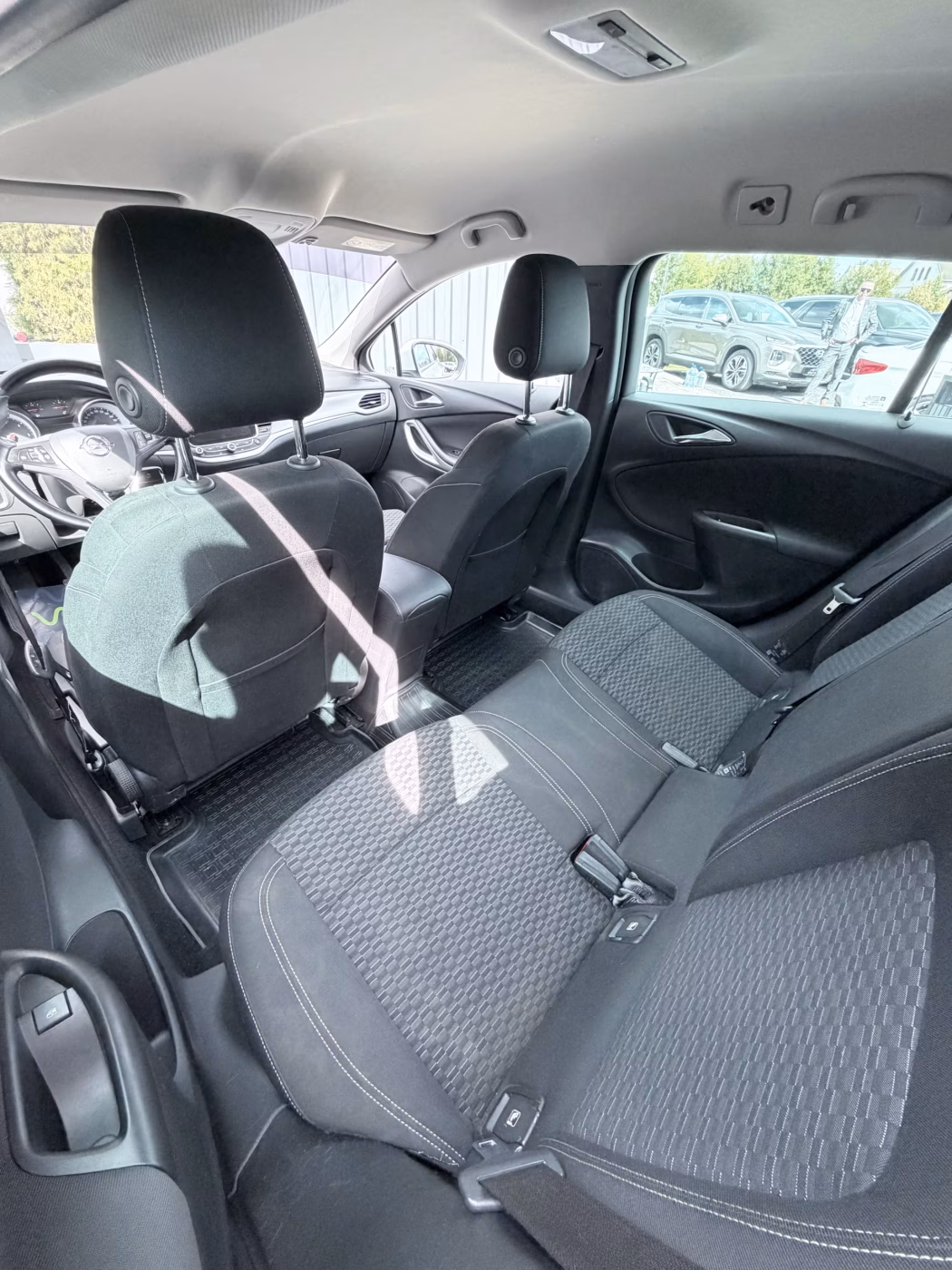 Opel Astra фото 9