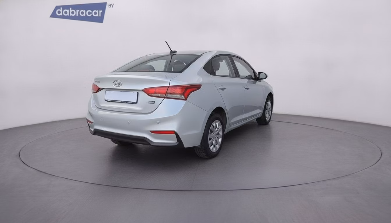 Hyundai Solaris фото 5