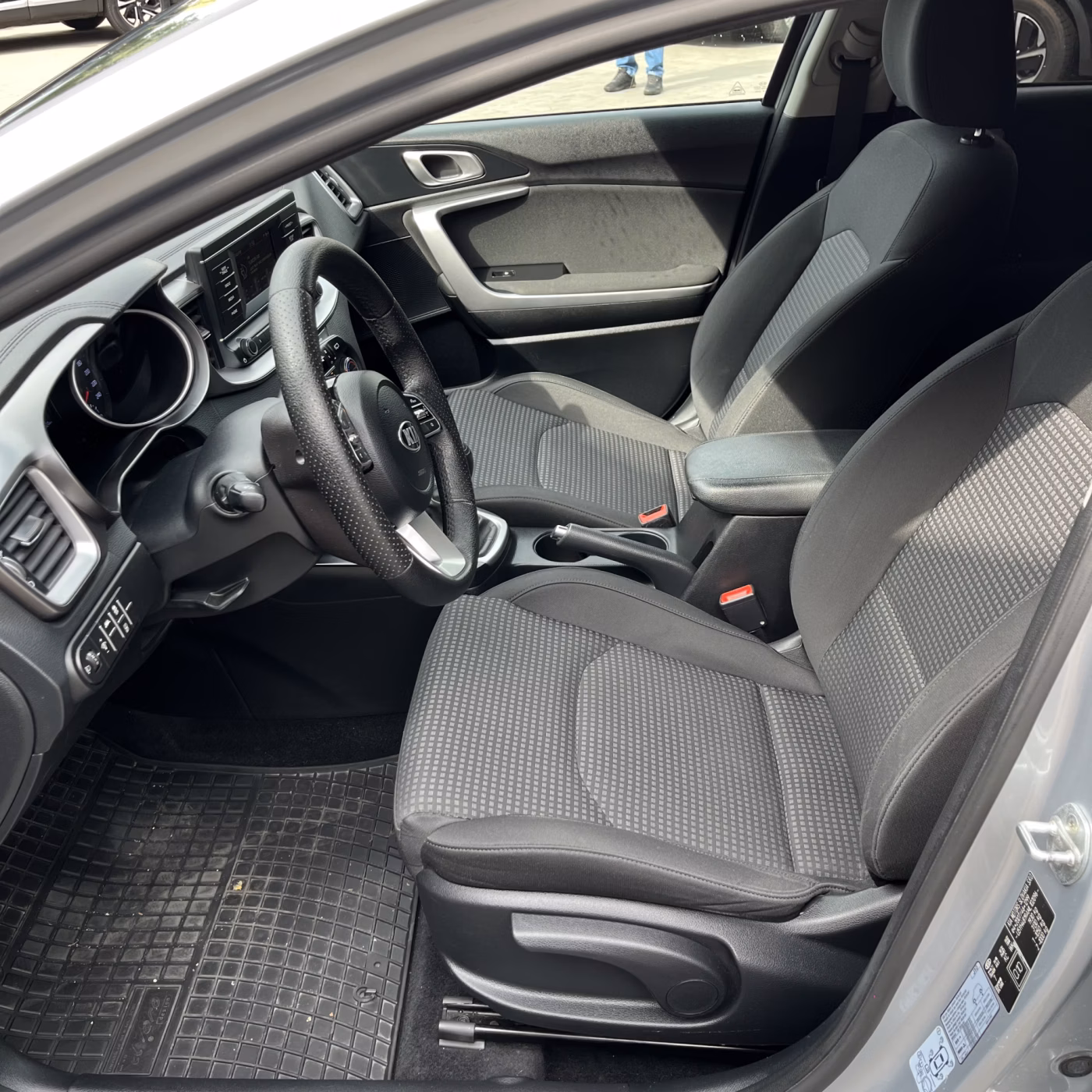 Kia Cee'd фото 9
