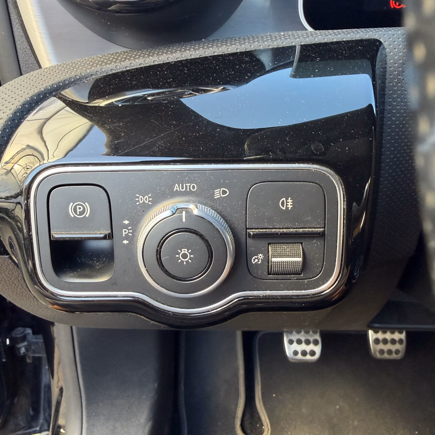 Mercedes-Benz CLA фото 12