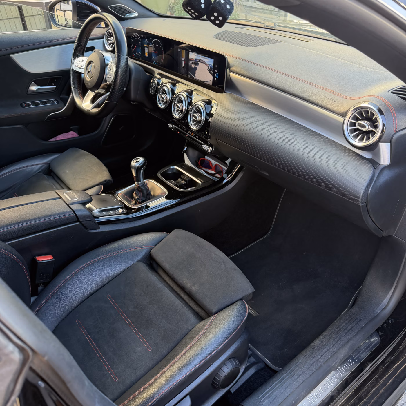 Mercedes-Benz CLA фото 19