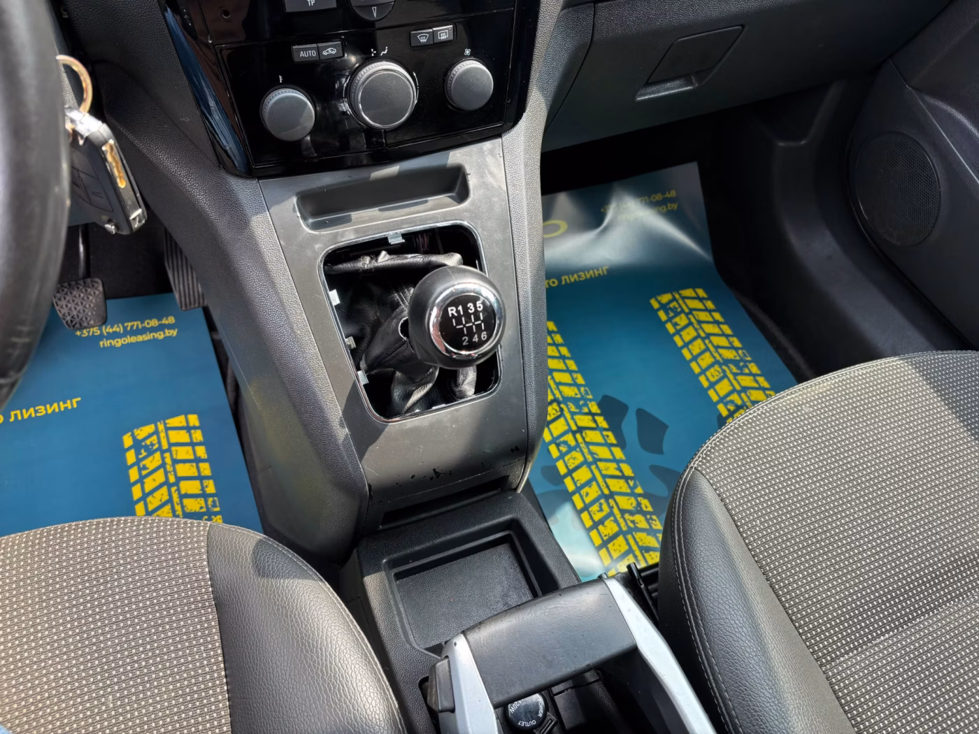 Opel Zafira фото 13