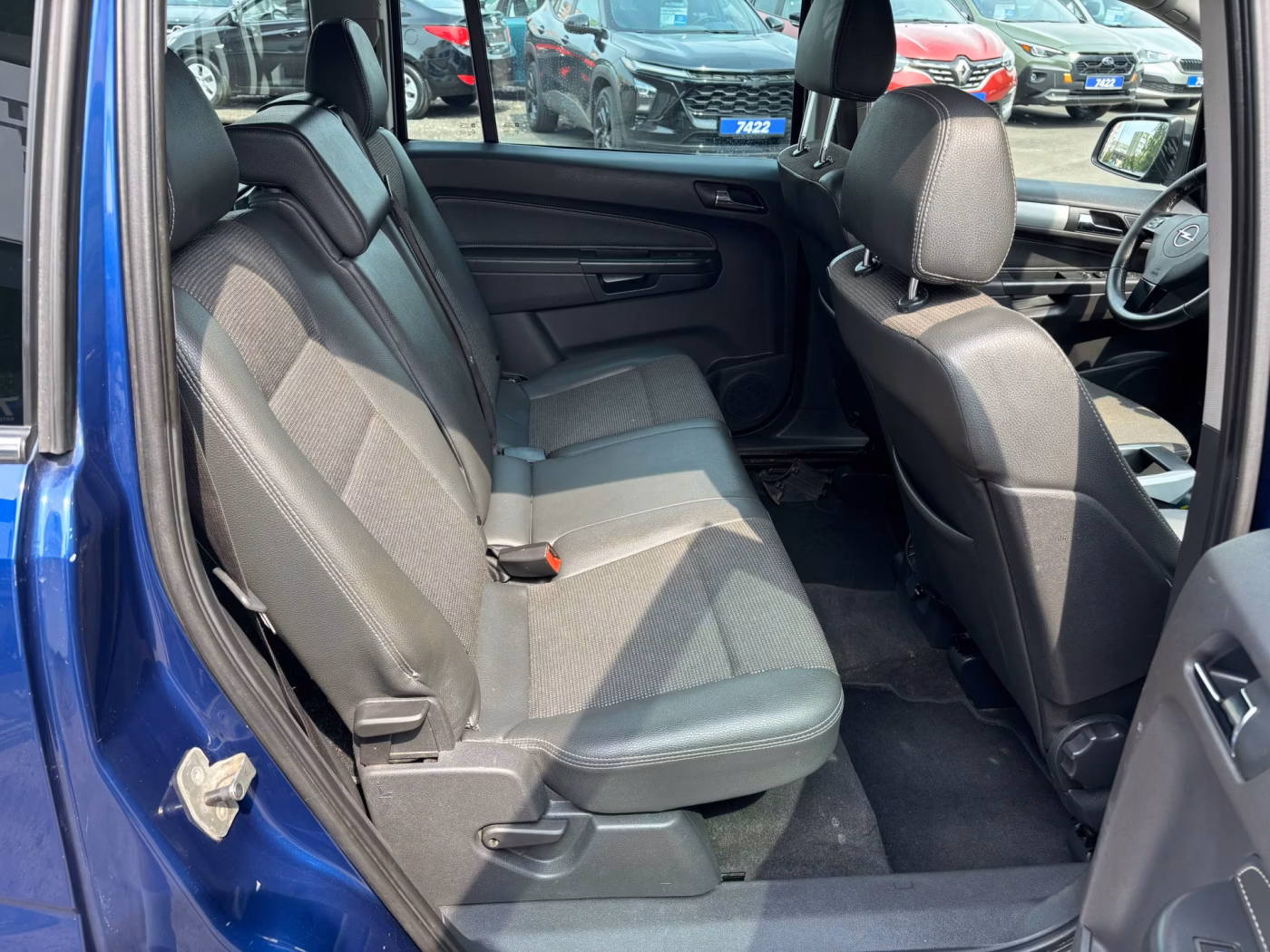 Opel Zafira фото 18