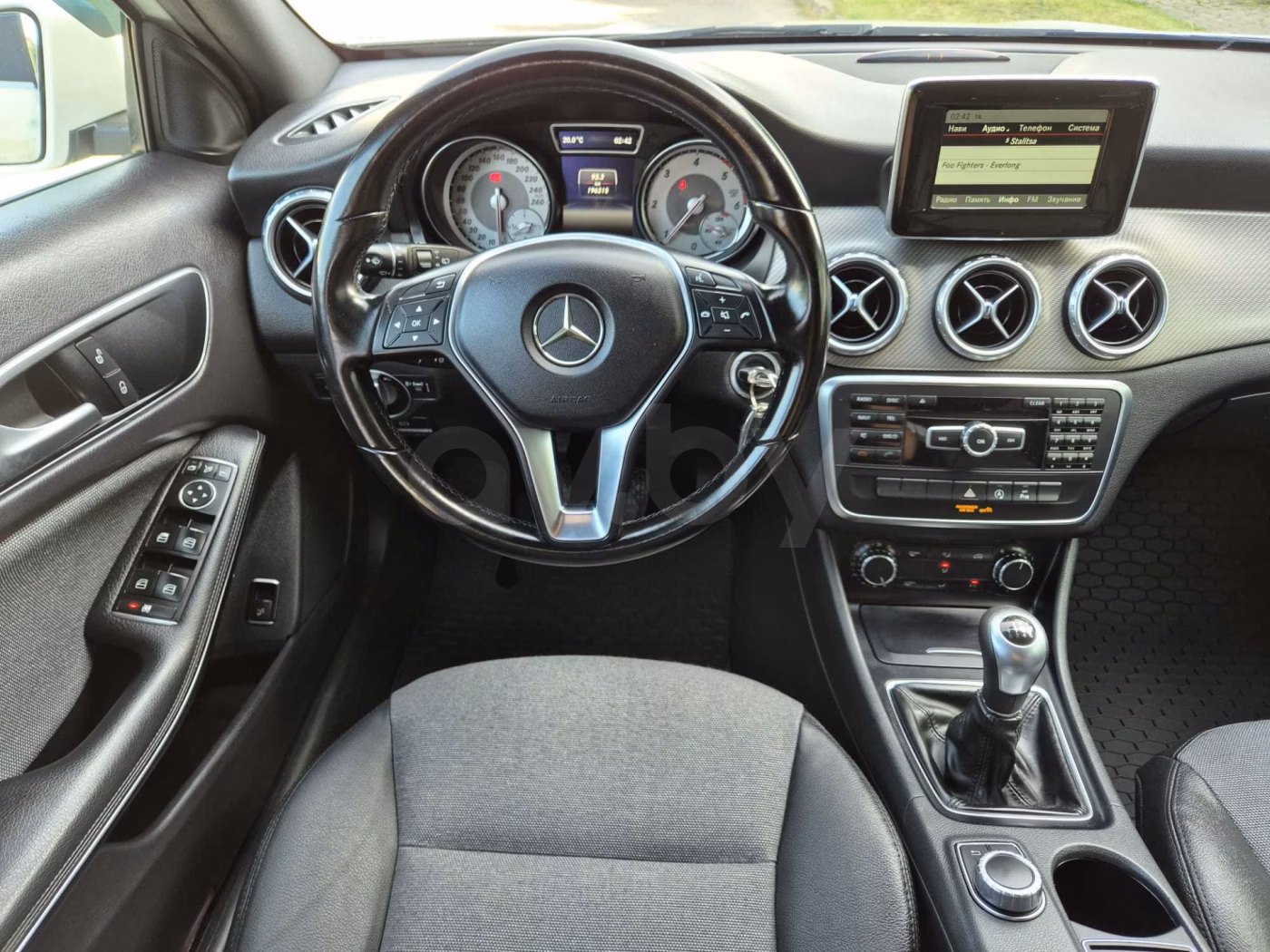 Mercedes-Benz GLA фото 11