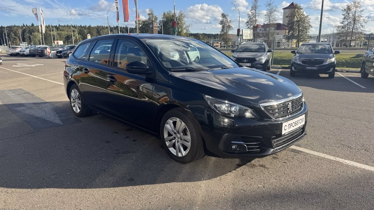 Peugeot 308 фото 3