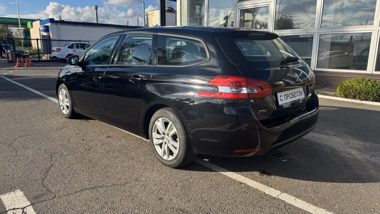Peugeot 308 фото 5