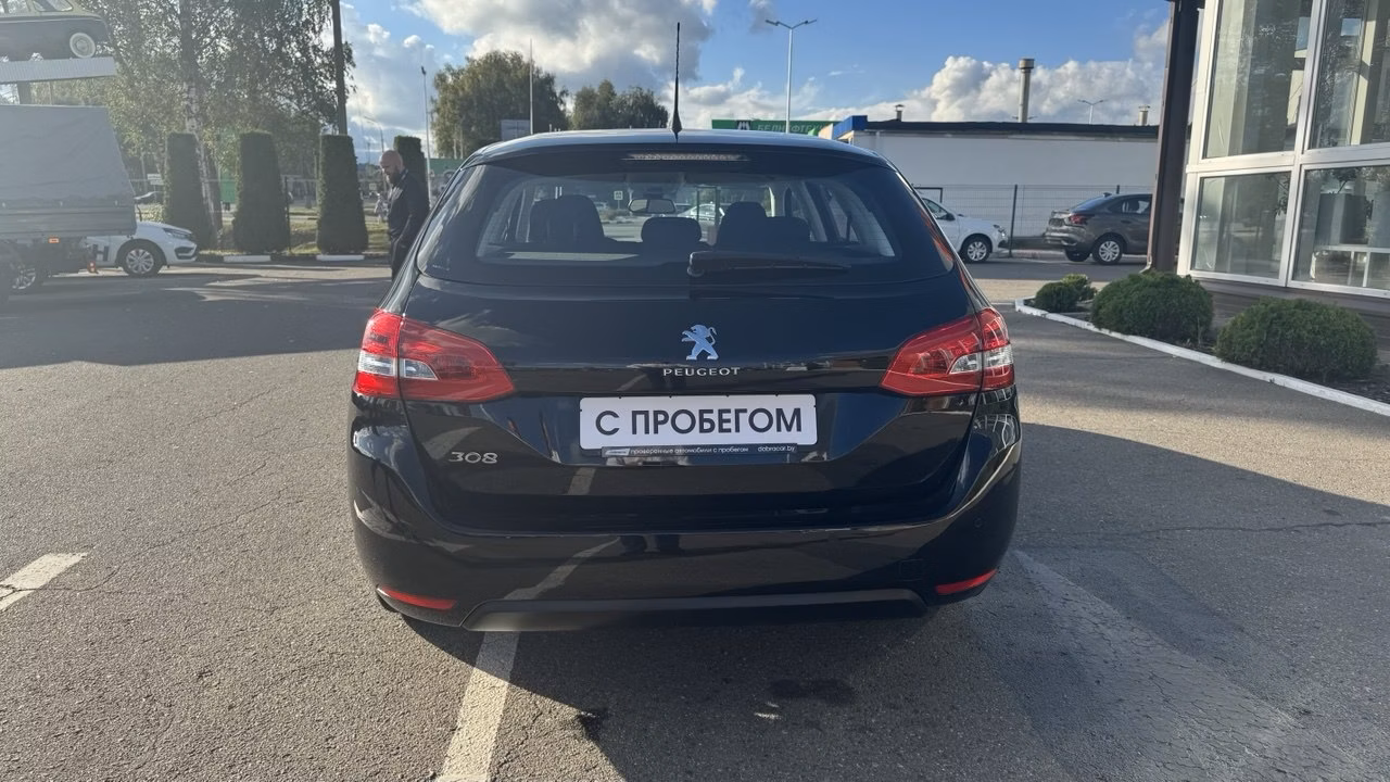 Peugeot 308 фото 6