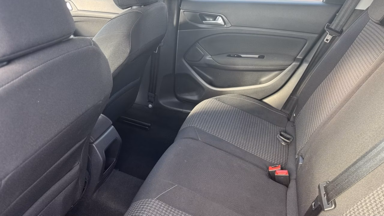 Peugeot 308 фото 11