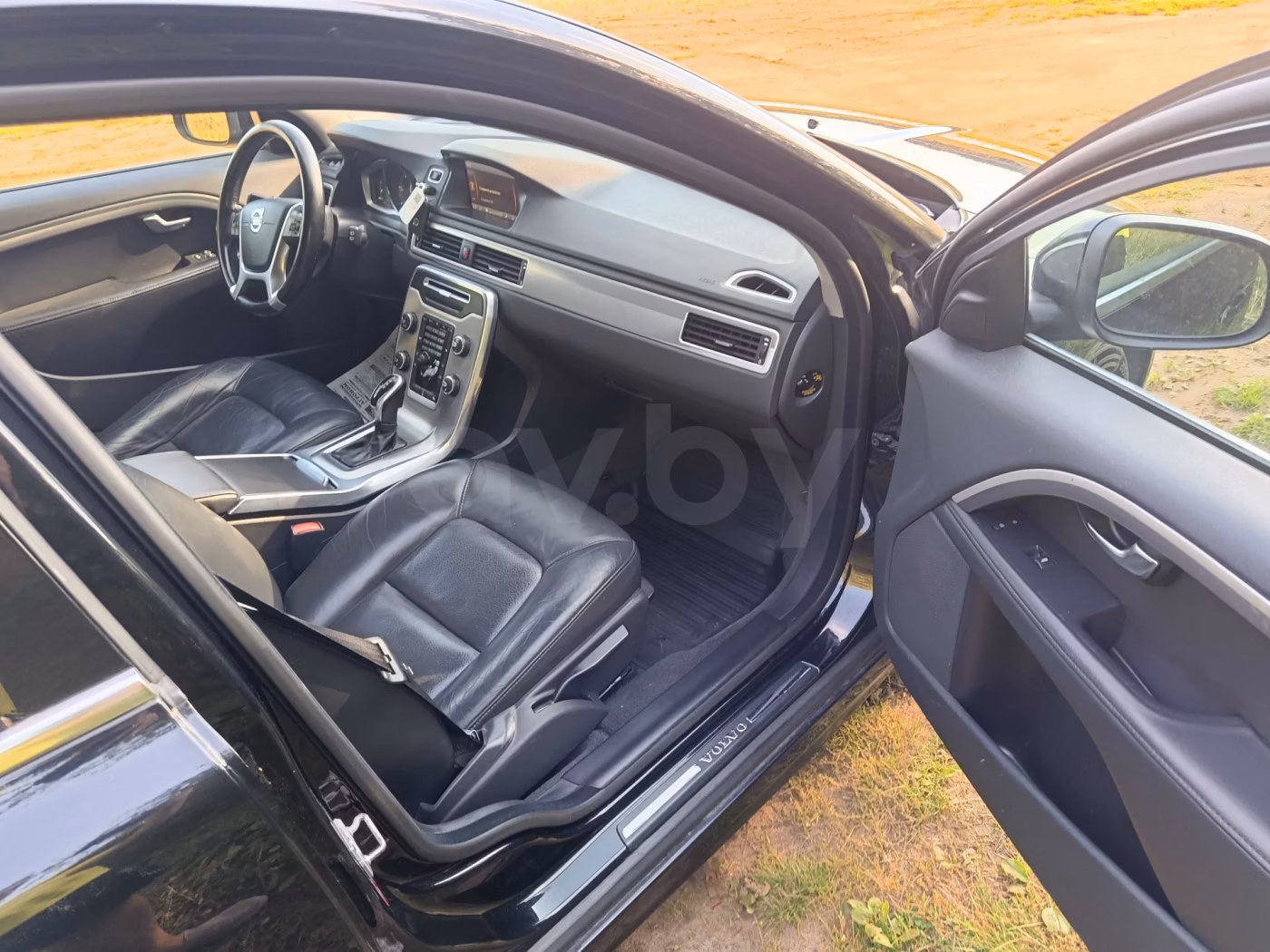 Volvo V70 фото 17