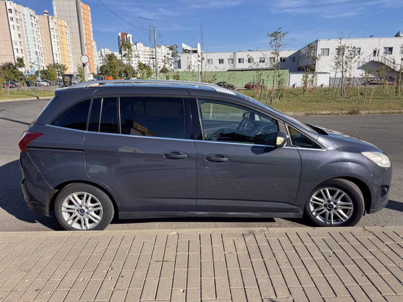 Ford Grand C-Max фото 4