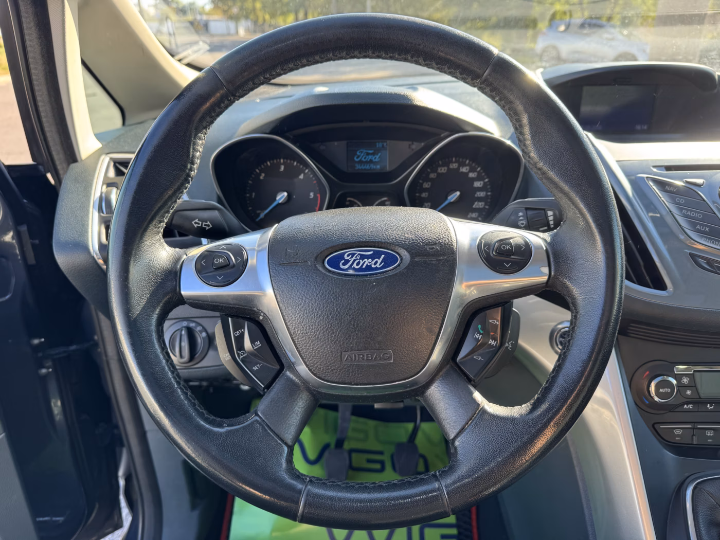 Ford Grand C-Max фото 10