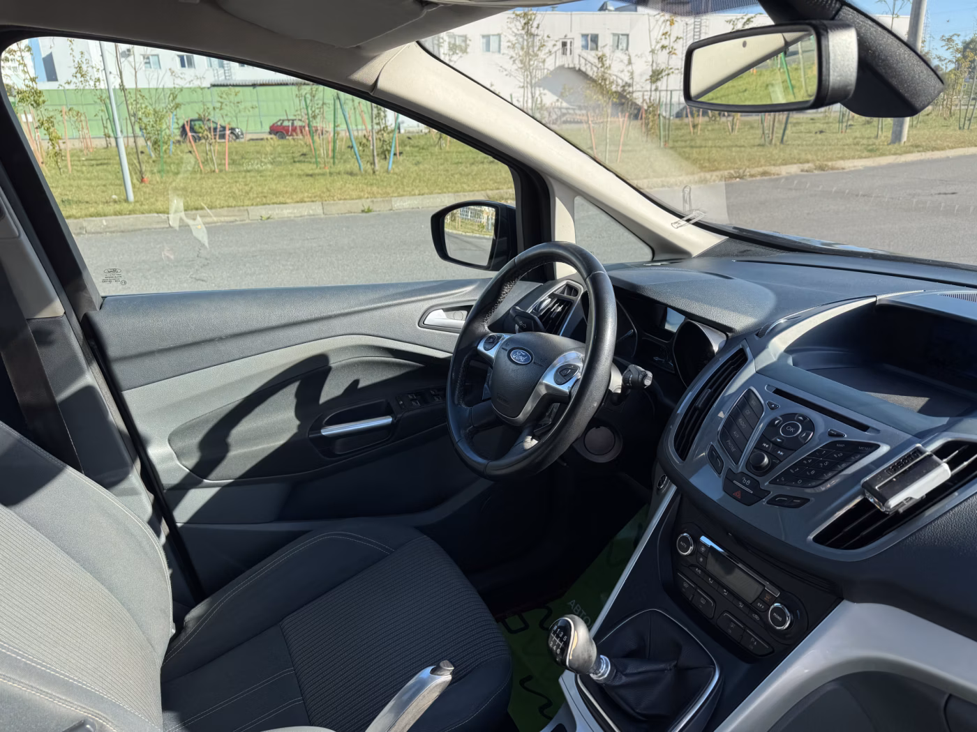 Ford Grand C-Max фото 17