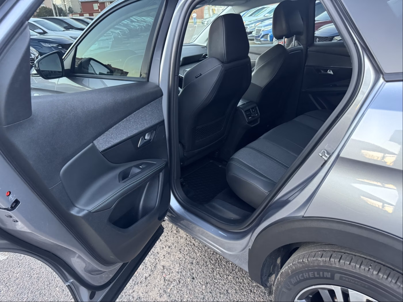 Peugeot 3008 фото 16