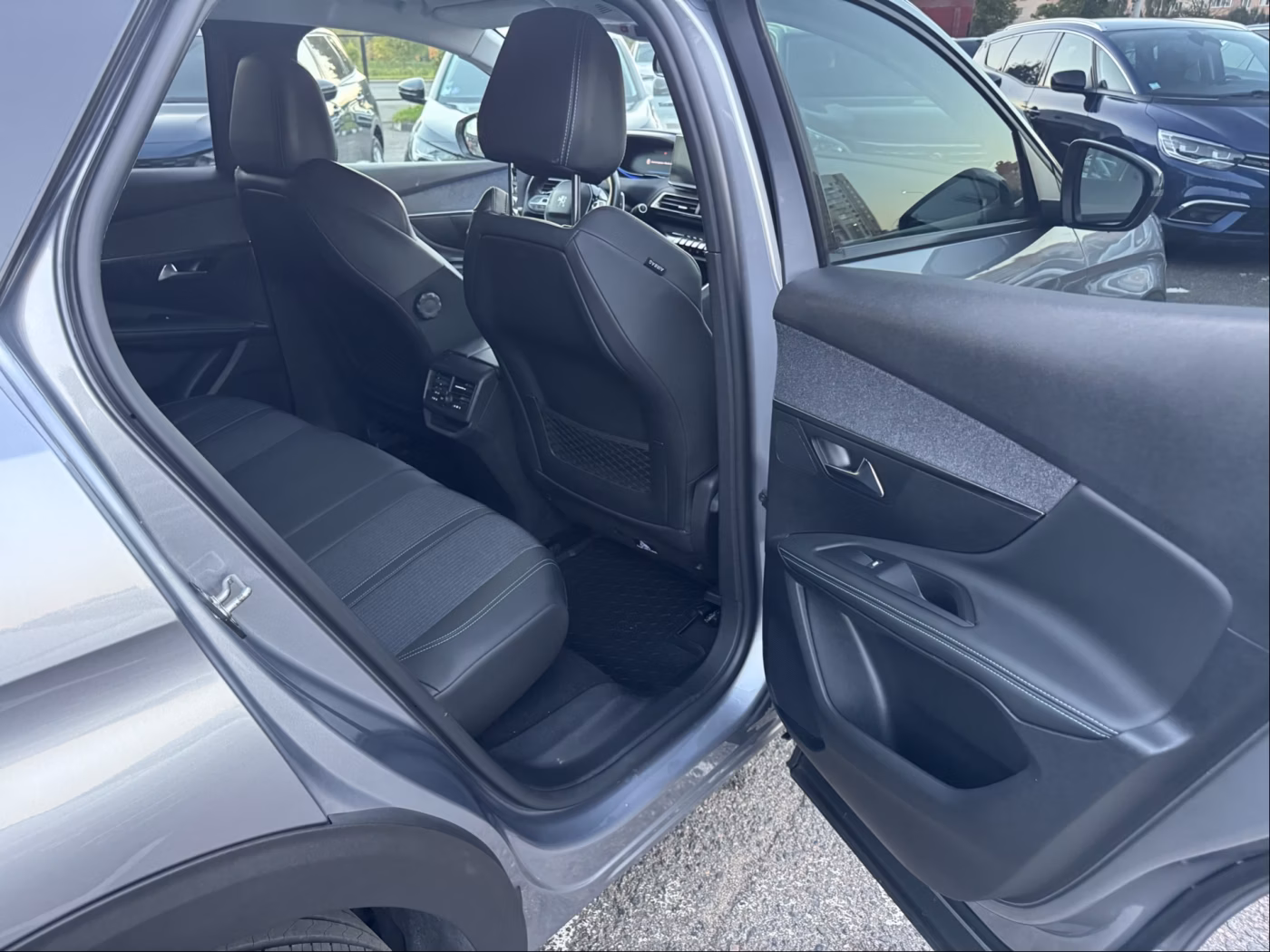 Peugeot 3008 фото 18
