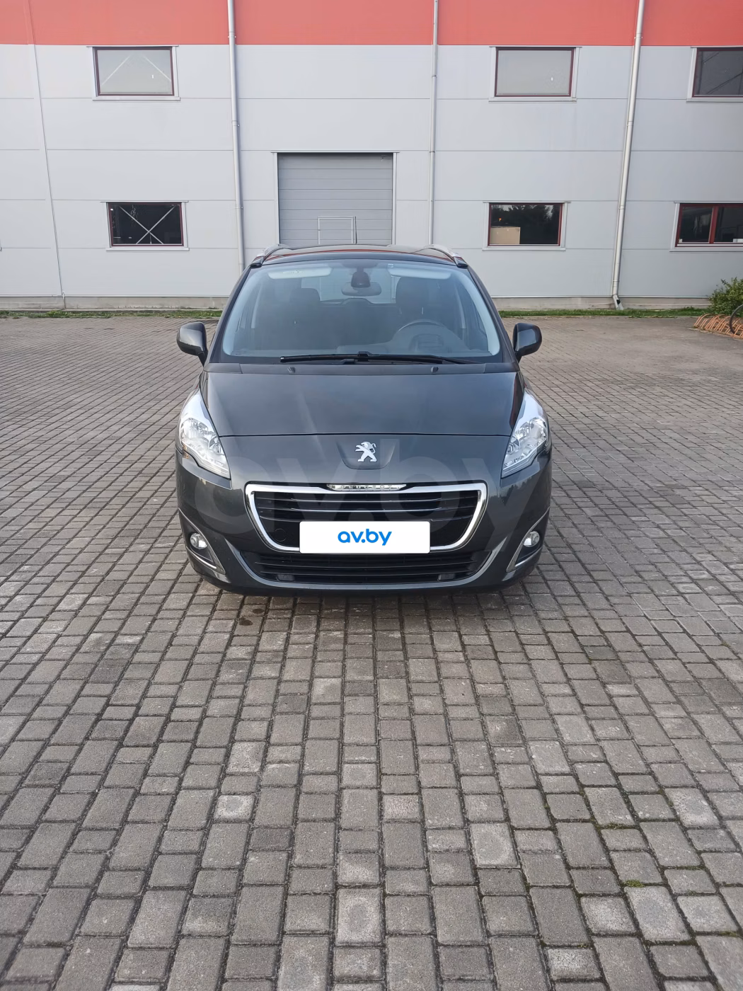 Peugeot 5008 фото 2