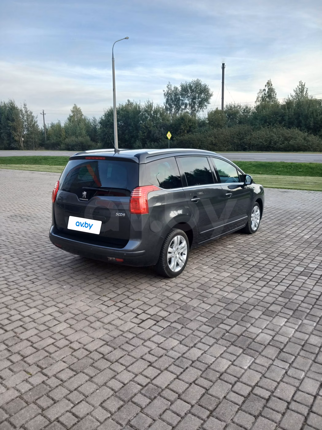 Peugeot 5008 фото 6