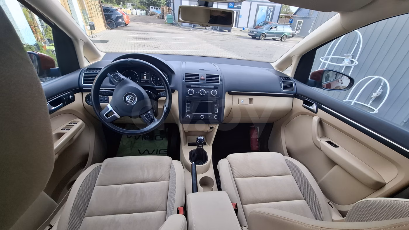 Volkswagen Touran