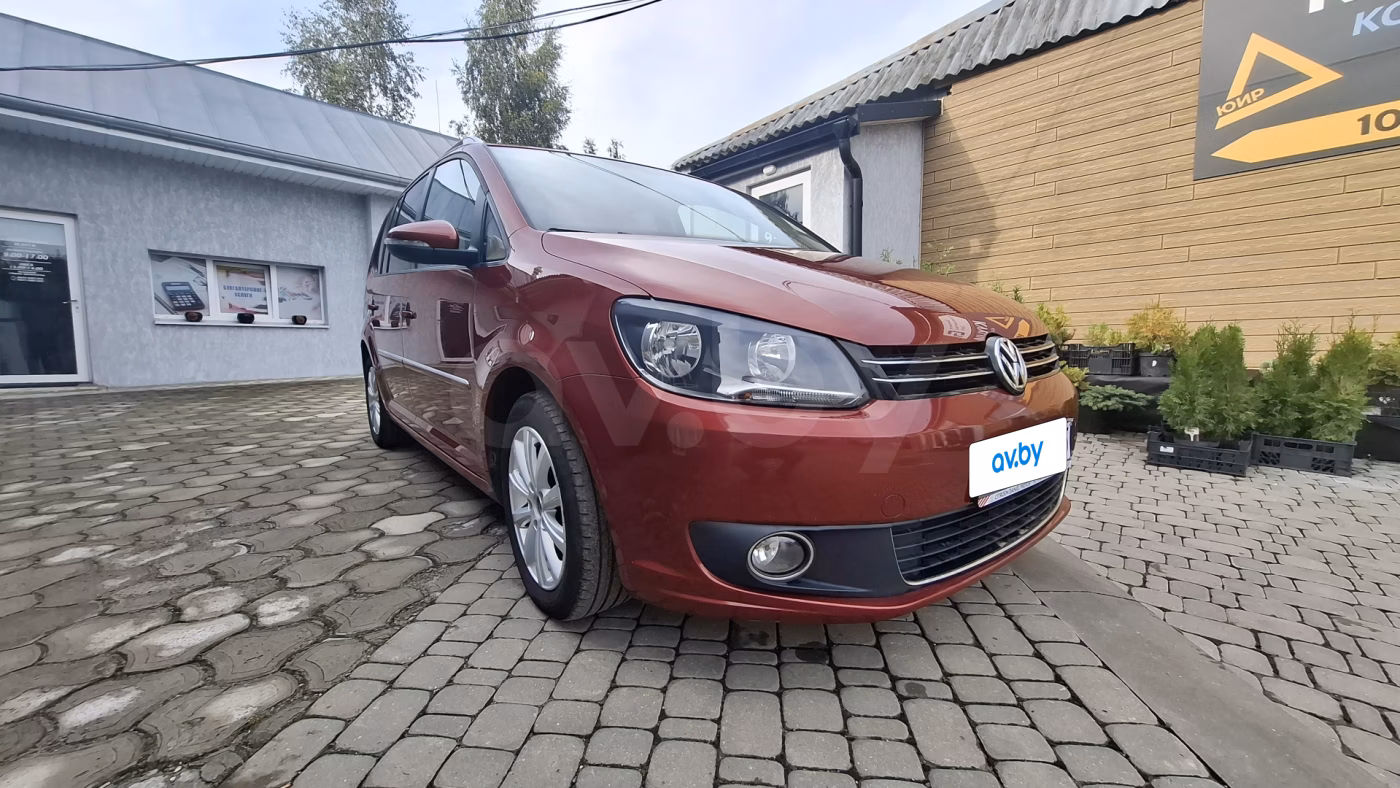 Volkswagen Touran фото 2