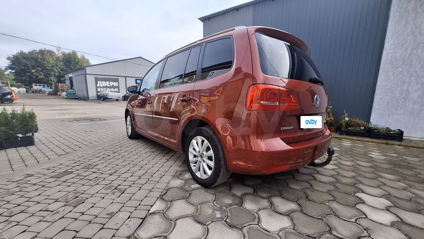 Volkswagen Touran фото 5