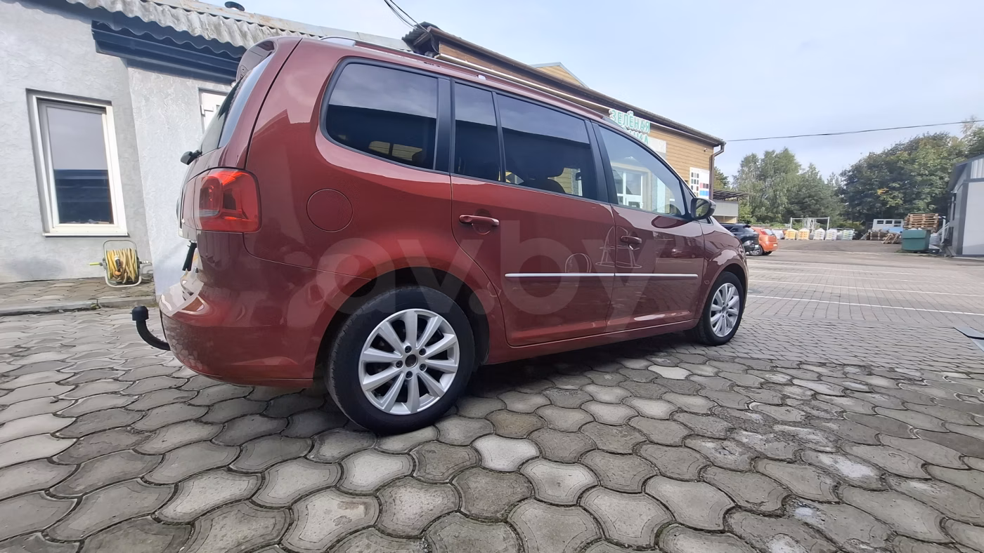 Volkswagen Touran фото 8