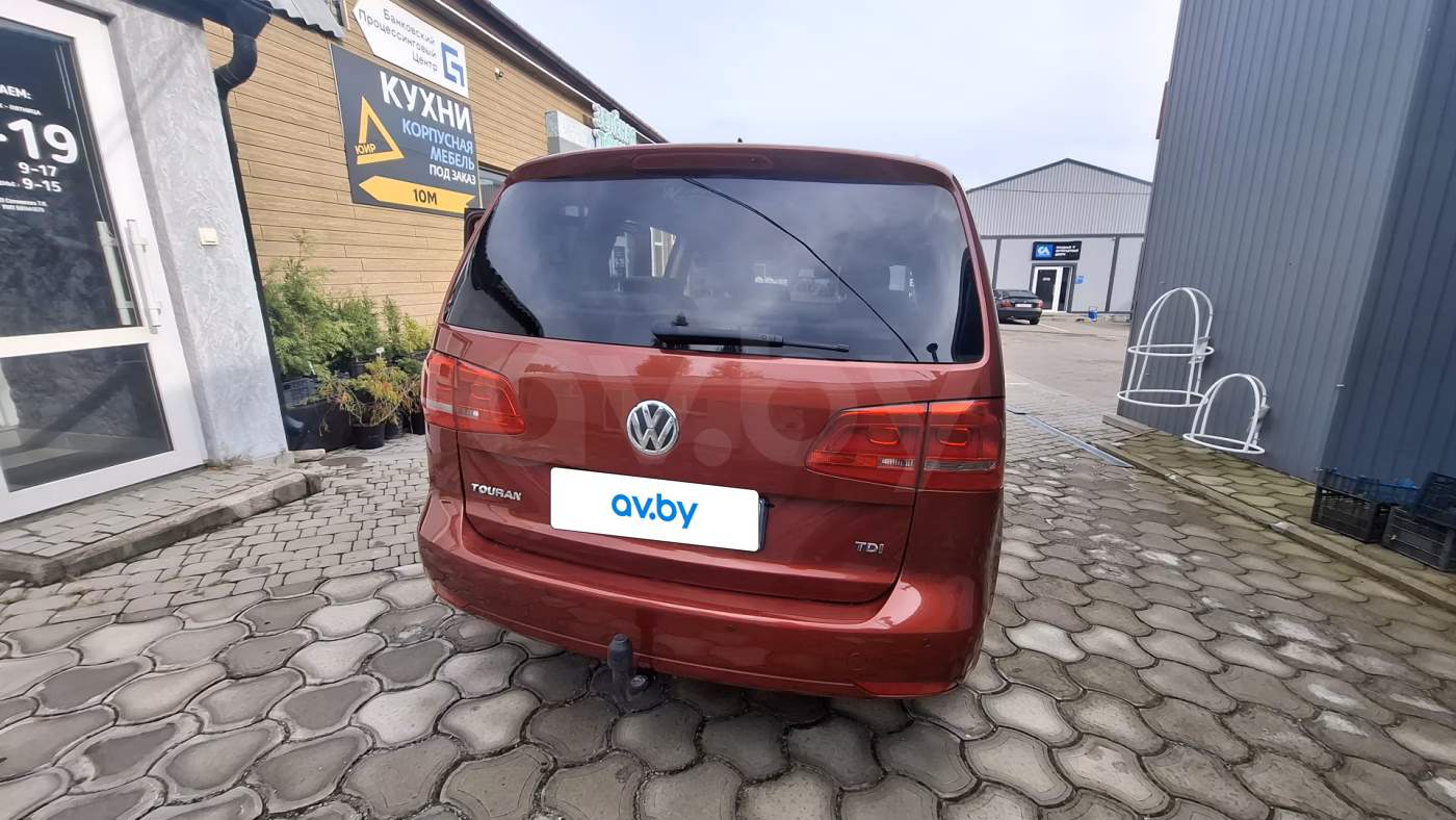 Volkswagen Touran фото 10