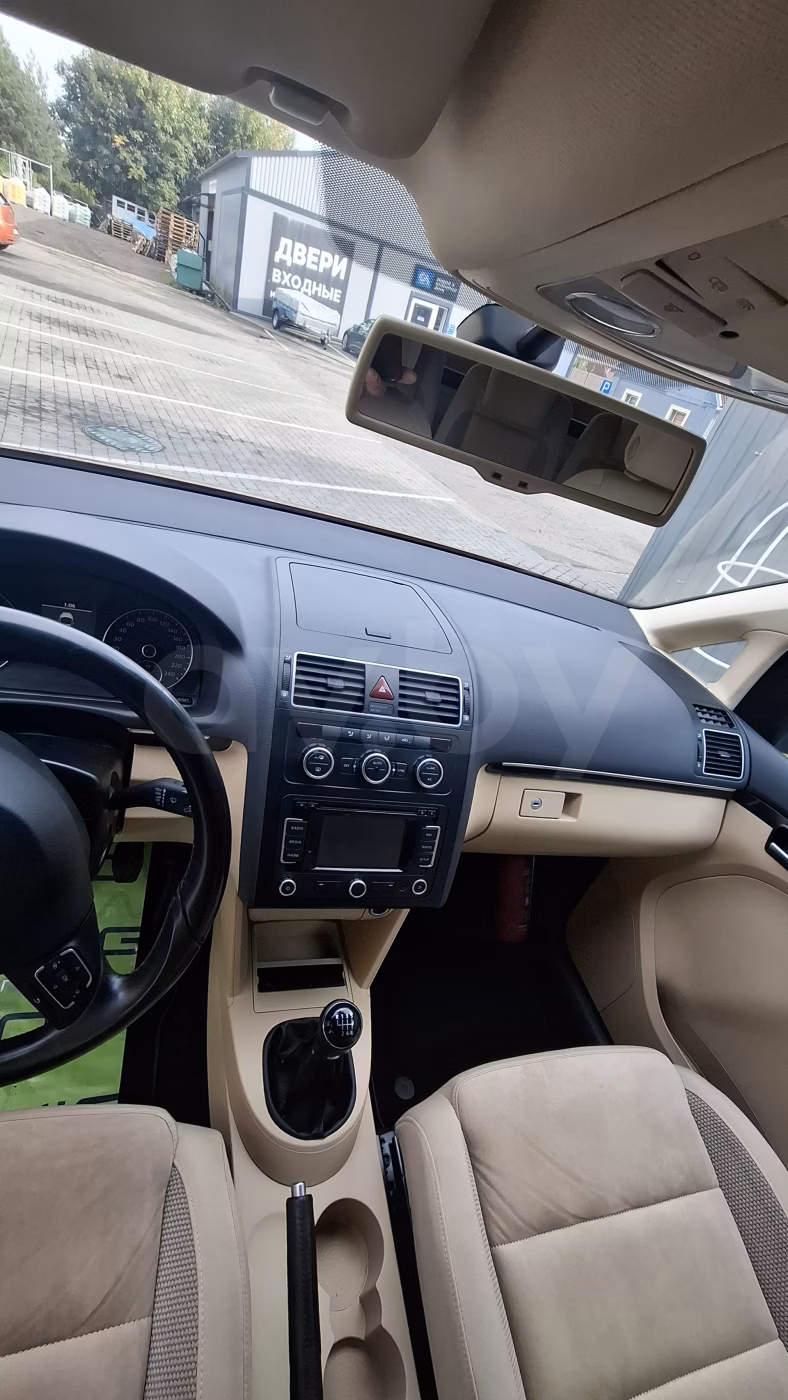 Volkswagen Touran фото 13