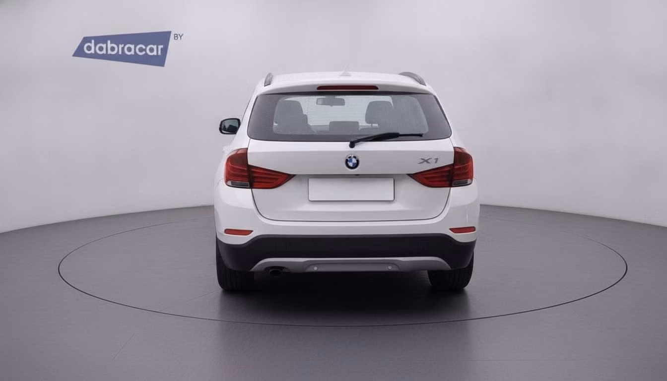 BMW X1 фото 6