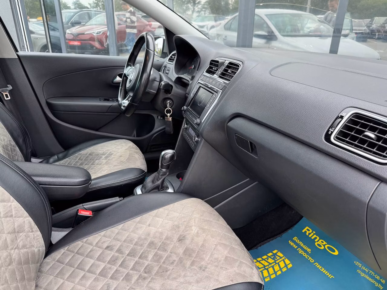Volkswagen Polo Sedan фото 19