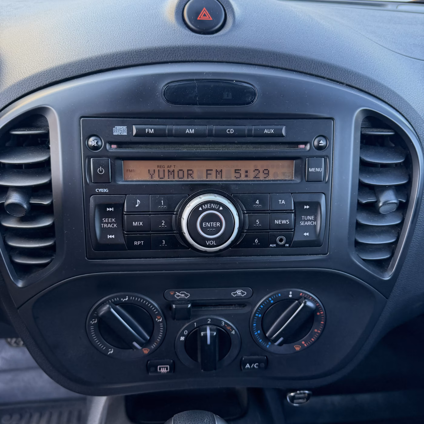 Nissan Juke фото 12