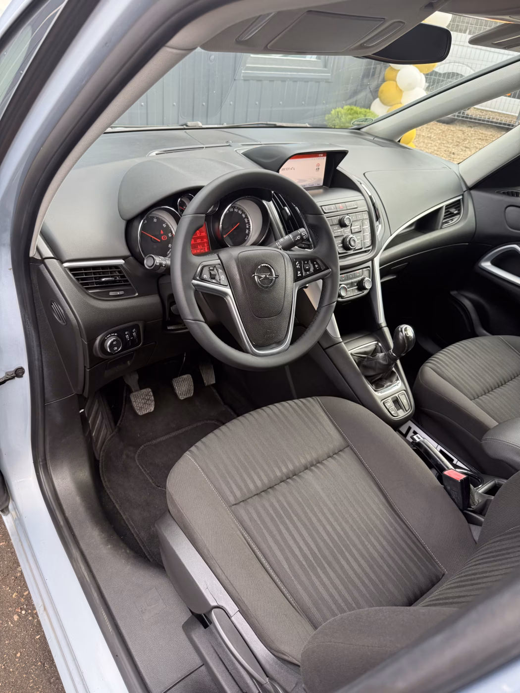 Opel Zafira фото 7