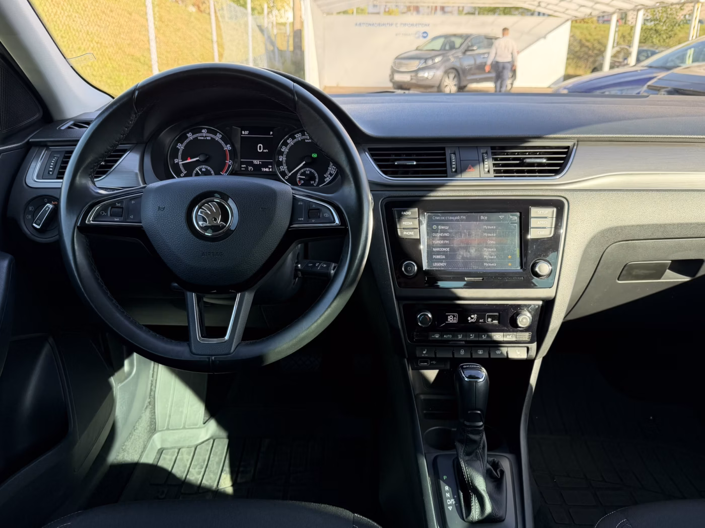 Skoda Rapid фото 12