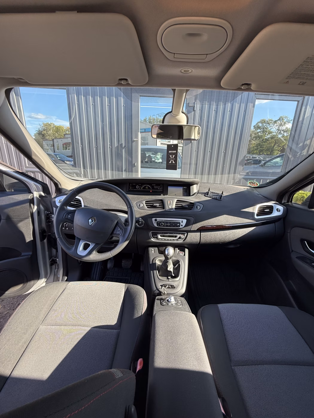 Renault Scenic фото 9