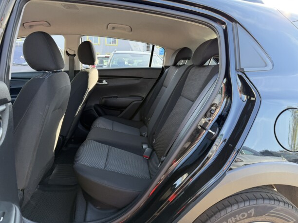 Kia Rio X (X-Line) фото 8