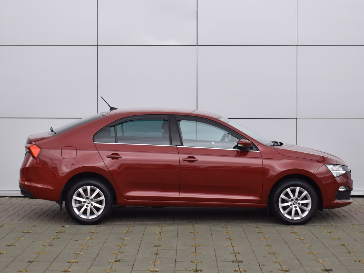 Skoda Rapid фото 4