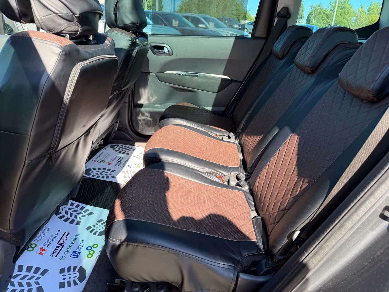 Peugeot 5008 фото 17