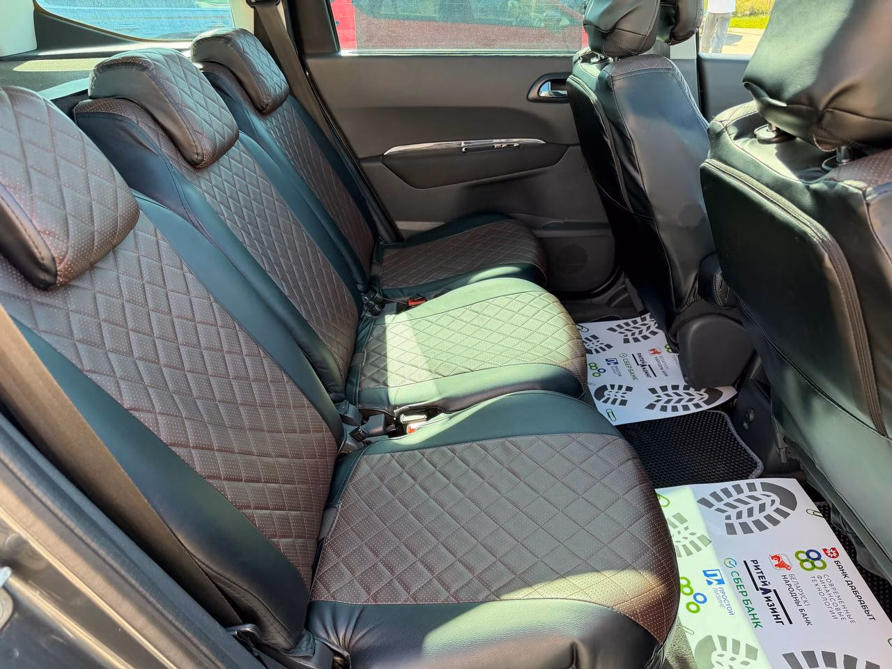 Peugeot 5008 фото 18