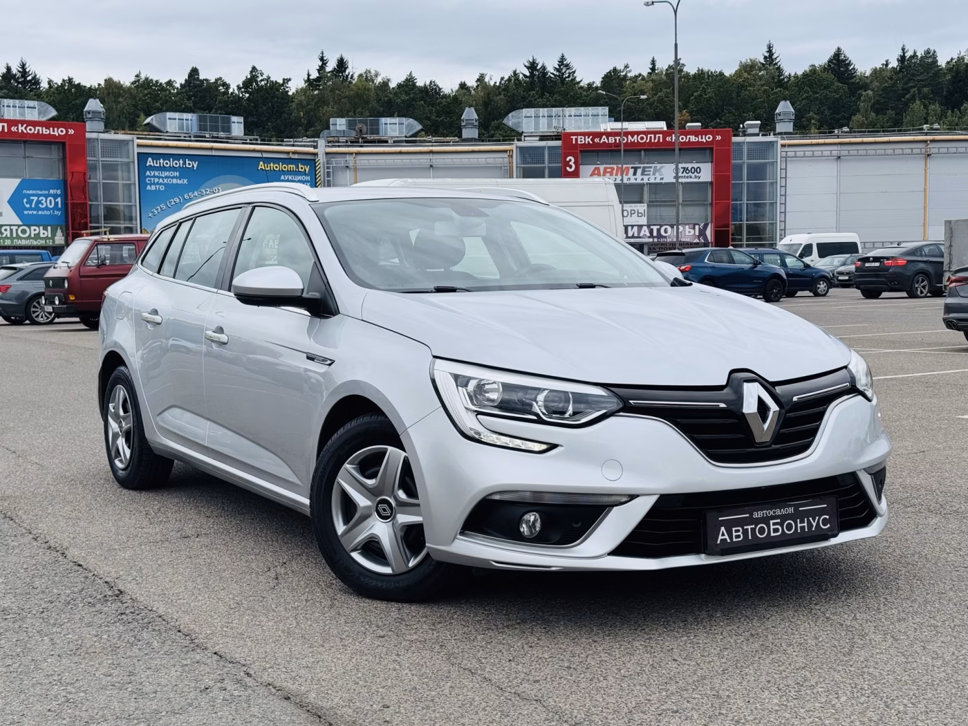 Renault Megane фото 3