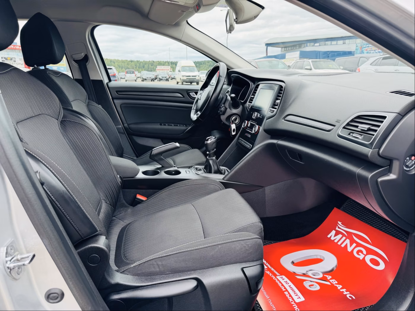 Renault Megane фото 9