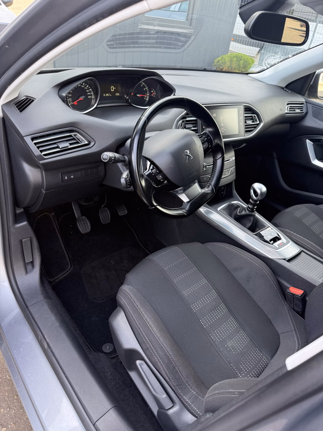 Peugeot 308 фото 7
