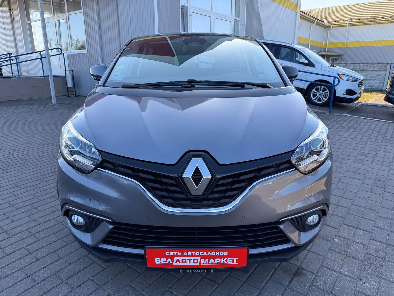 Renault Grand Scenic фото 4