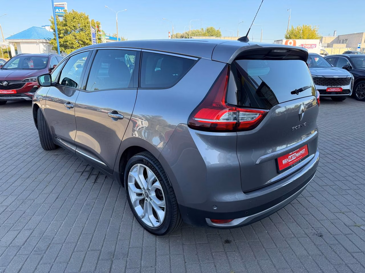 Renault Grand Scenic фото 7