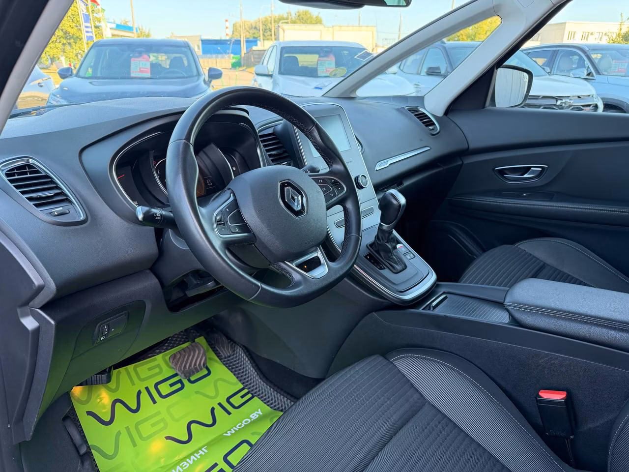 Renault Grand Scenic фото 9
