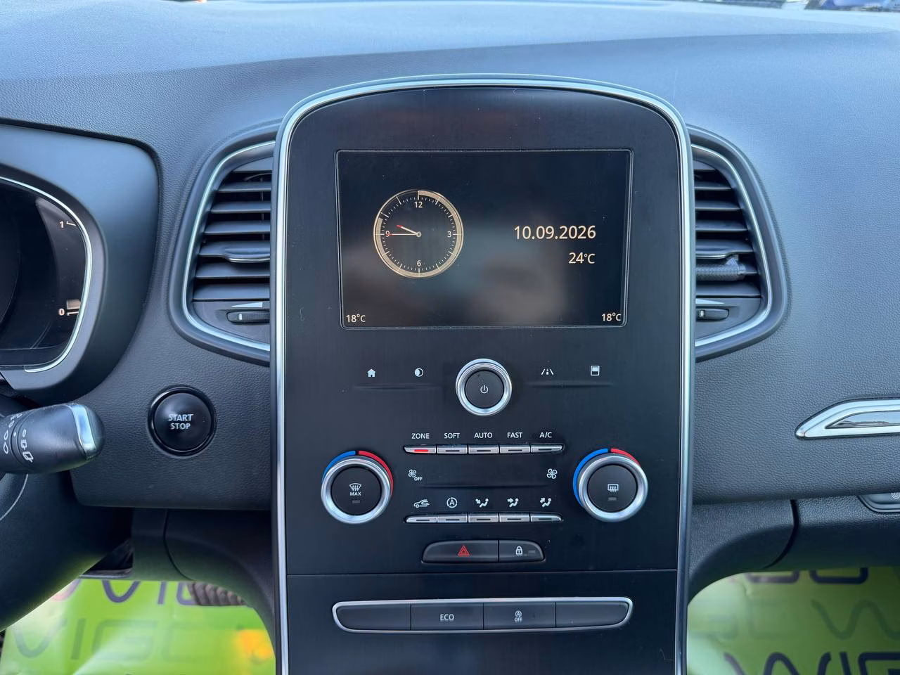 Renault Grand Scenic фото 12