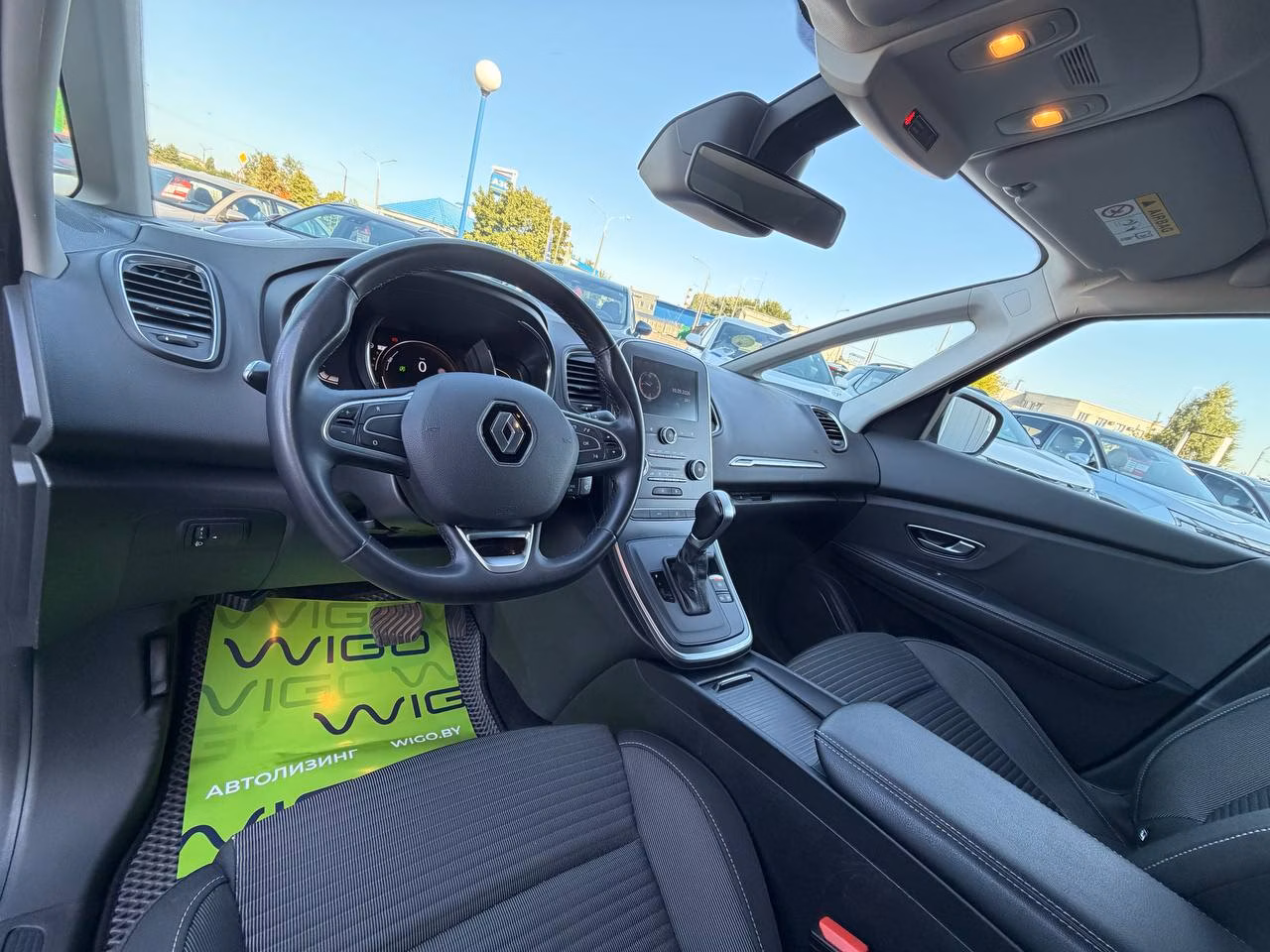 Renault Grand Scenic фото 16