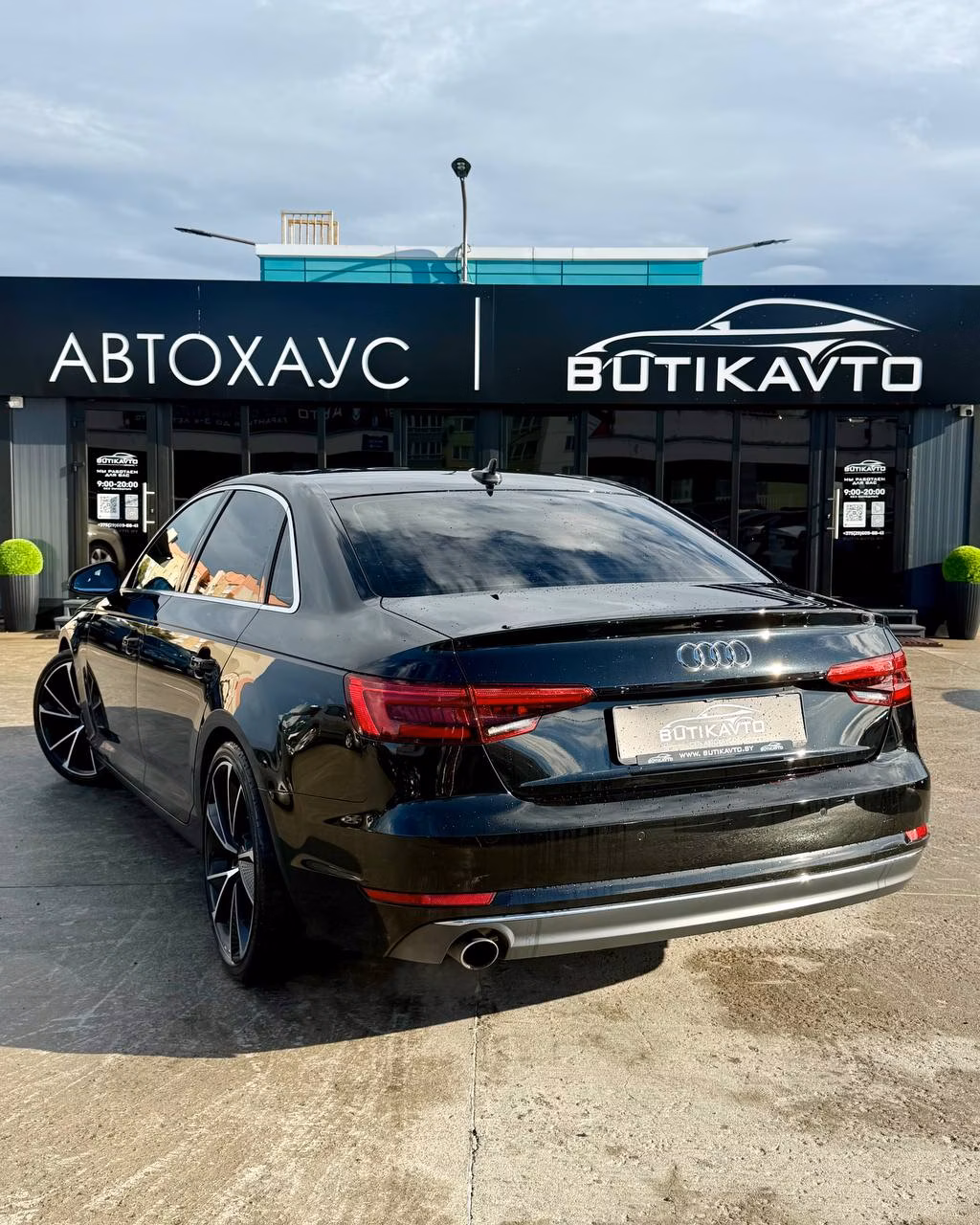 Audi A4 фото 4